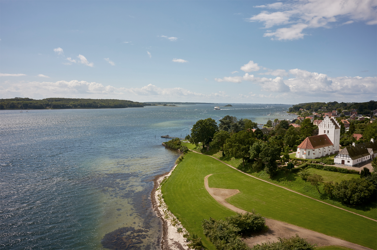 Svendborgsund med smuk natur